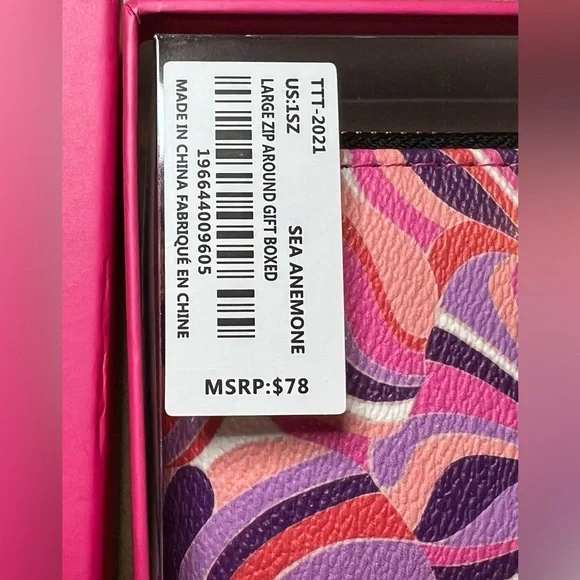 ❤️Trina Turk Wallet/ Wristlet NWT
Anemone Swirl Pattern Wallet in Pink &Purple - Picture 10 of 10